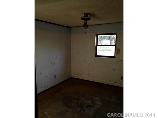 13401 Phillips Road Matthews, NC 28105 - Photo 4 of 10 Gallery Image 4