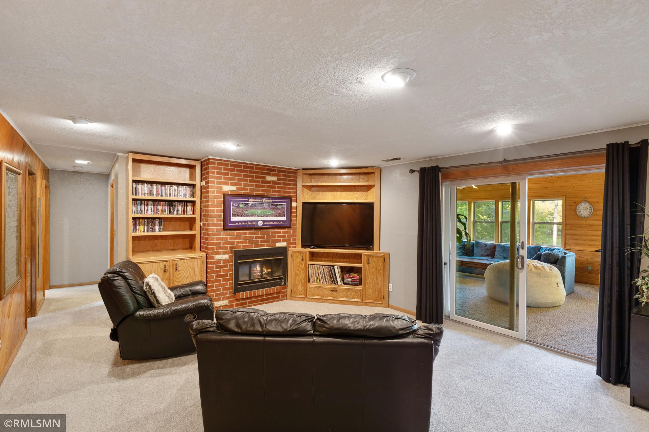 3897 Blackhawk Road Eagan, MN 55122 - Photo 10 of 21 Gallery Image 10