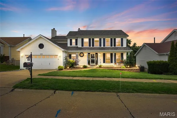 $540,000 | 1215 Summerpoint Lane, Fenton, MO 63026