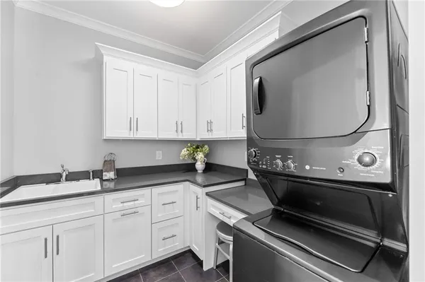 $3,450,000 | 5710 Reinhardt Drive, Fairway, KS 66205