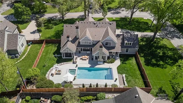 $3,450,000 | 5710 Reinhardt Drive, Fairway, KS 66205