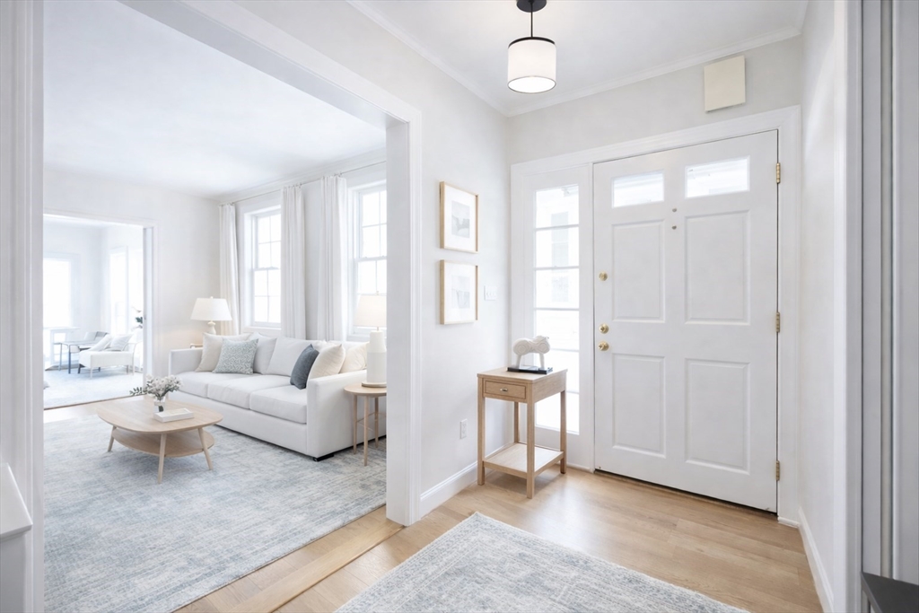 114 Johnson Road Winchester, MA 01890 - Photo 5 of 42 Gallery Image 5