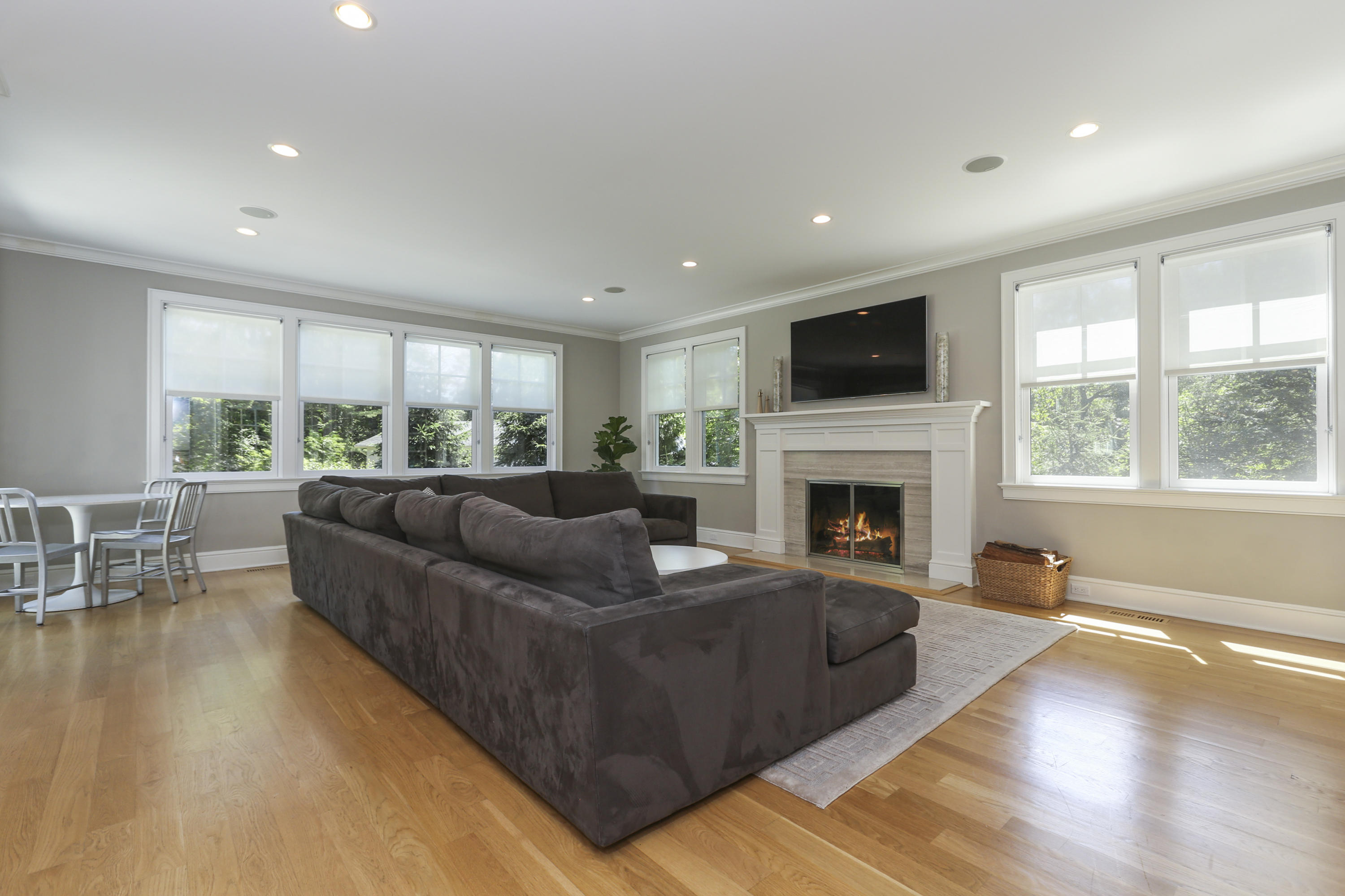 26 Tory Hole Road Darien, CT 06820 - Photo 11 of 40 010-photo-family-room-8397889