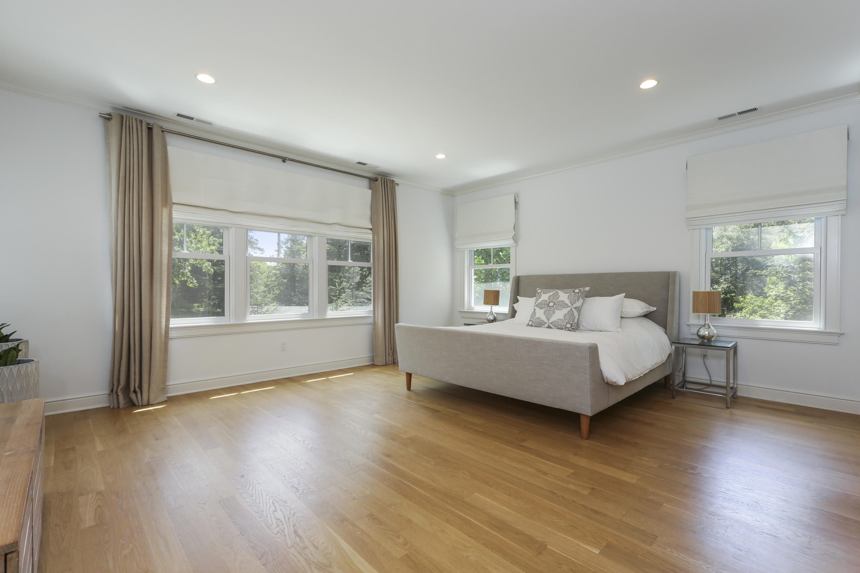 26 Tory Hole Road Darien, CT 06820 - Photo 18 of 40 017-photo-master-bedroom-8397909