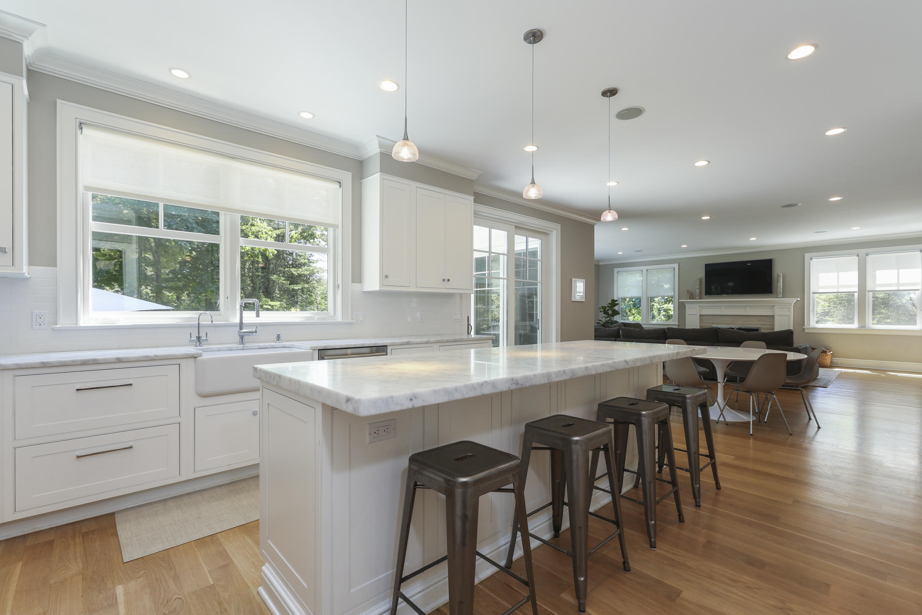 26 Tory Hole Road Darien, CT 06820 - Photo 8 of 40 007-photo-kitchen-8397893