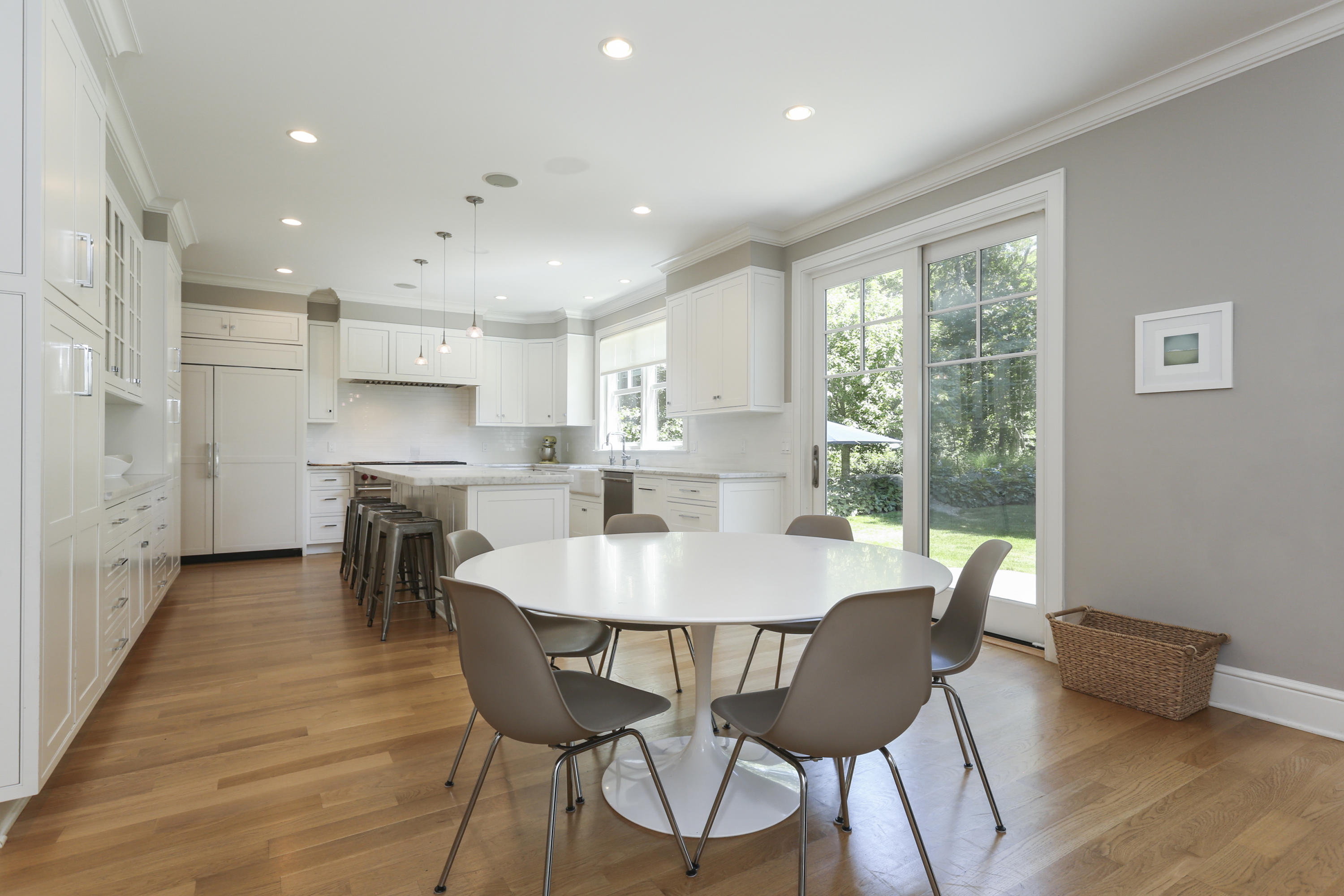 26 Tory Hole Road Darien, CT 06820 - Photo 10 of 40 009-photo-kitchen-8397891