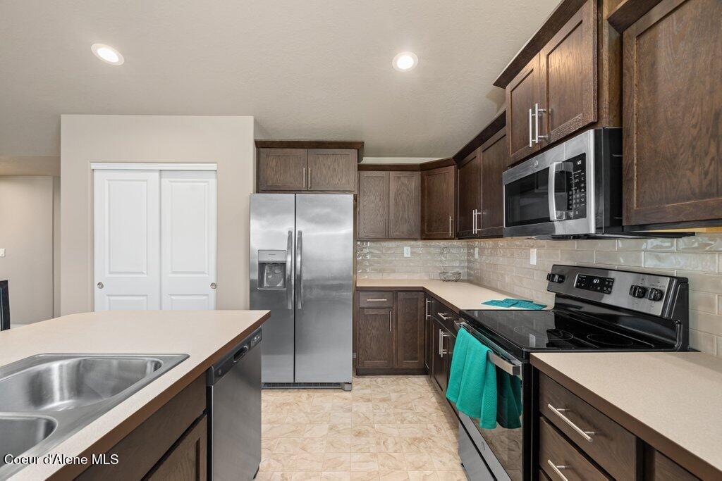 16321 North Hadley Loop Rathdrum, ID 83858 - Photo 14 of 28 020-16321HadleyLoop-Rathdrum-ID-83858-SM