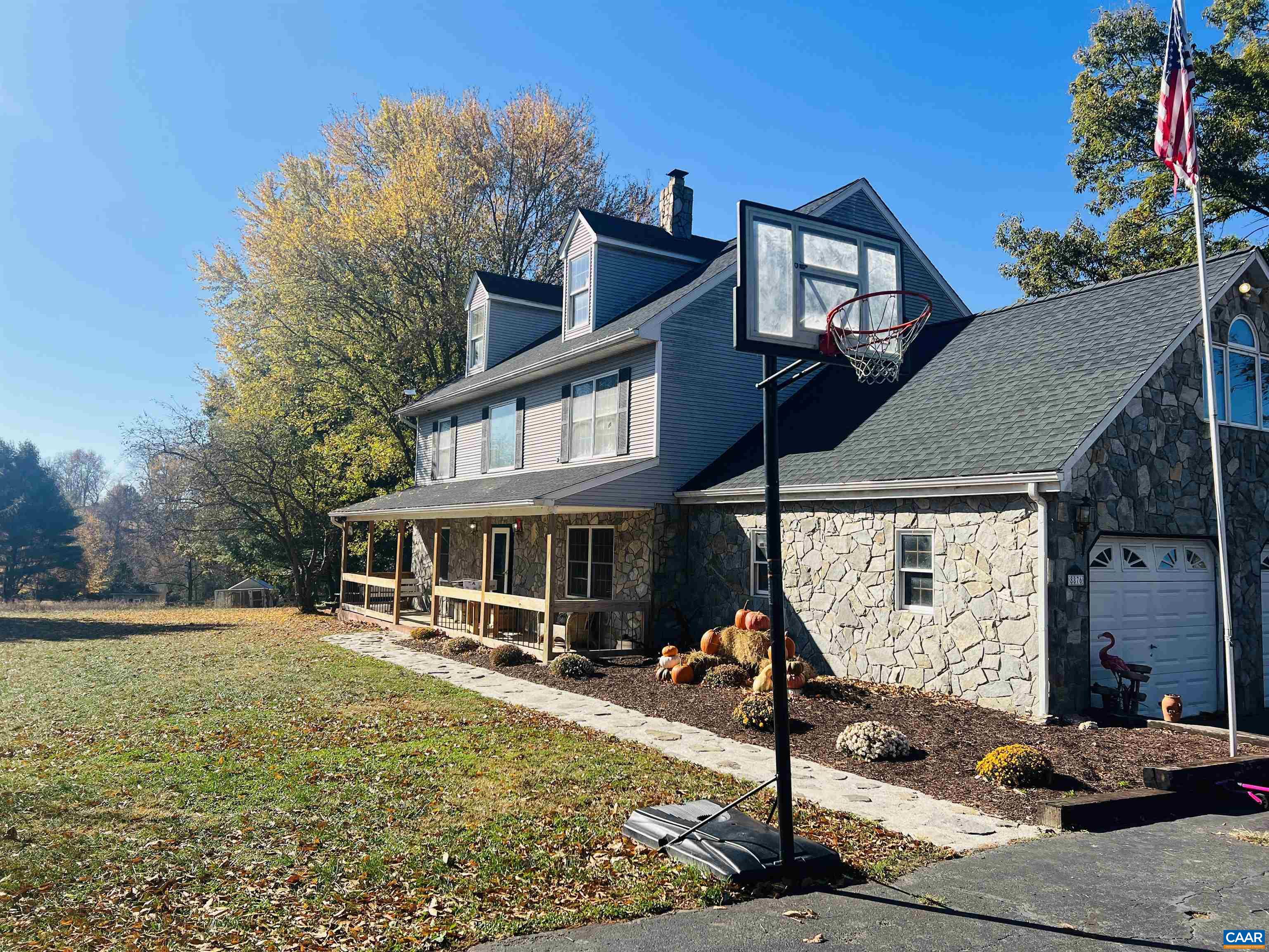 8876 East Timber Ridge Road Mount Crawford, VA 22841 - Photo 73 of 75 a front view of a house with garden