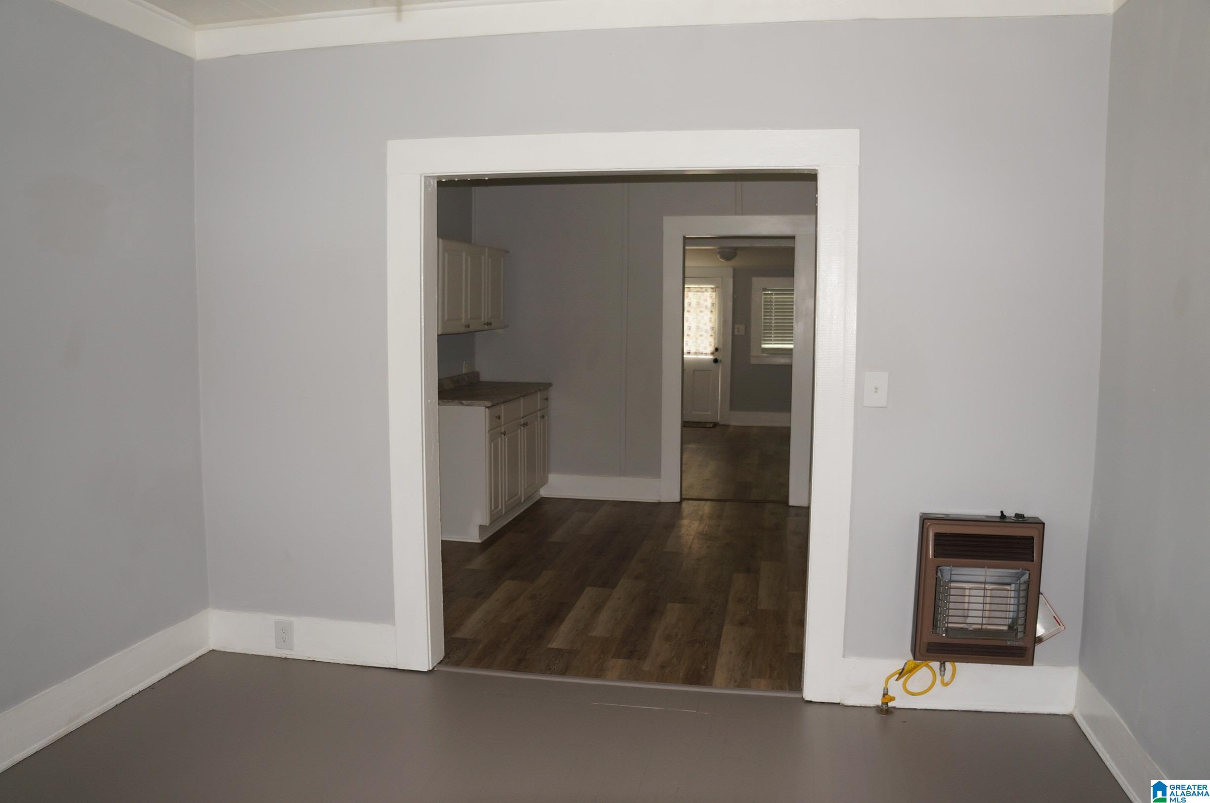 304 East 3rd Street Sylacauga, AL 35150 - Photo 14 of 40