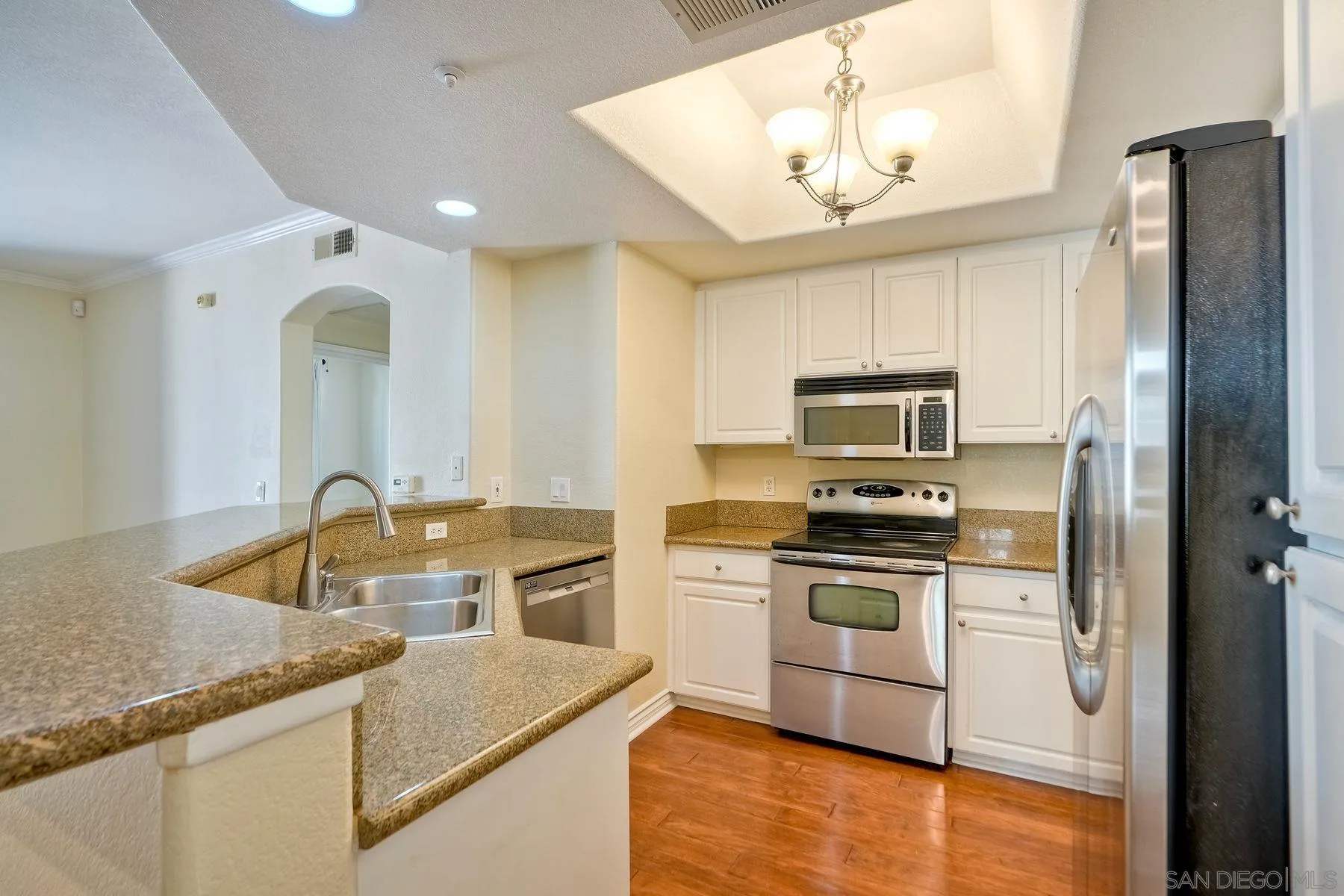 9253 Regents Road, Unit A110 La Jolla, CA 92037 - Photo 5 of 36