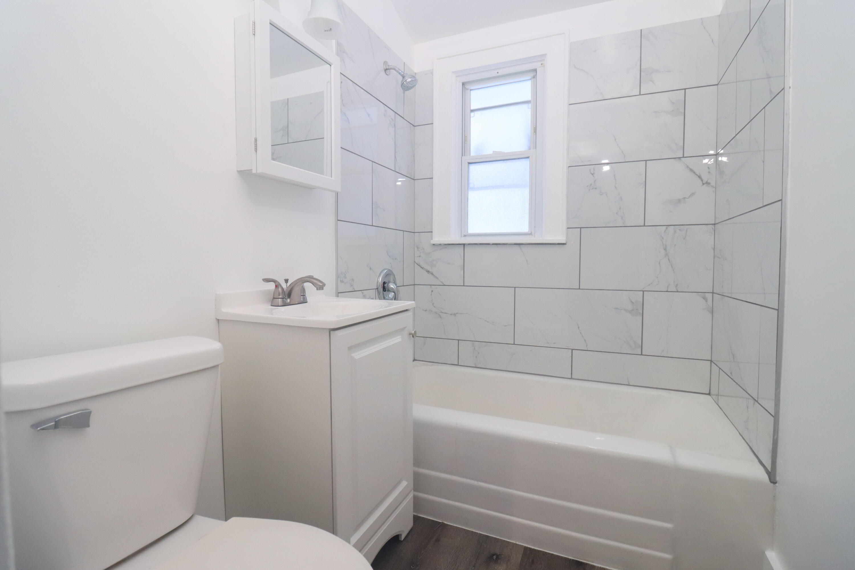 5113 North 55th Street Milwaukee, WI 53218 - Photo 14 of 19 5113 N 55th St-17