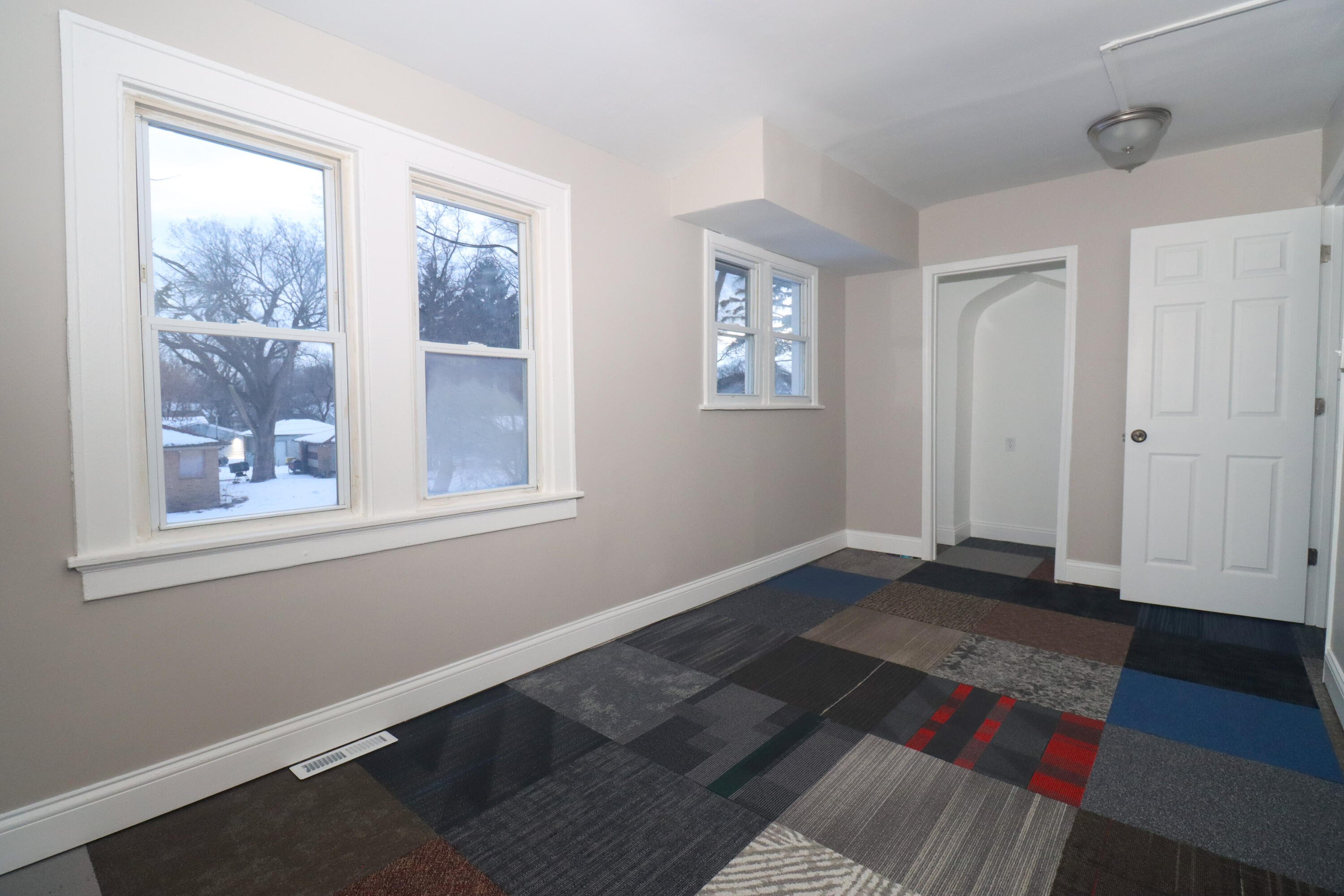 5113 North 55th Street Milwaukee, WI 53218 - Photo 10 of 19 5113 N 55th St-12