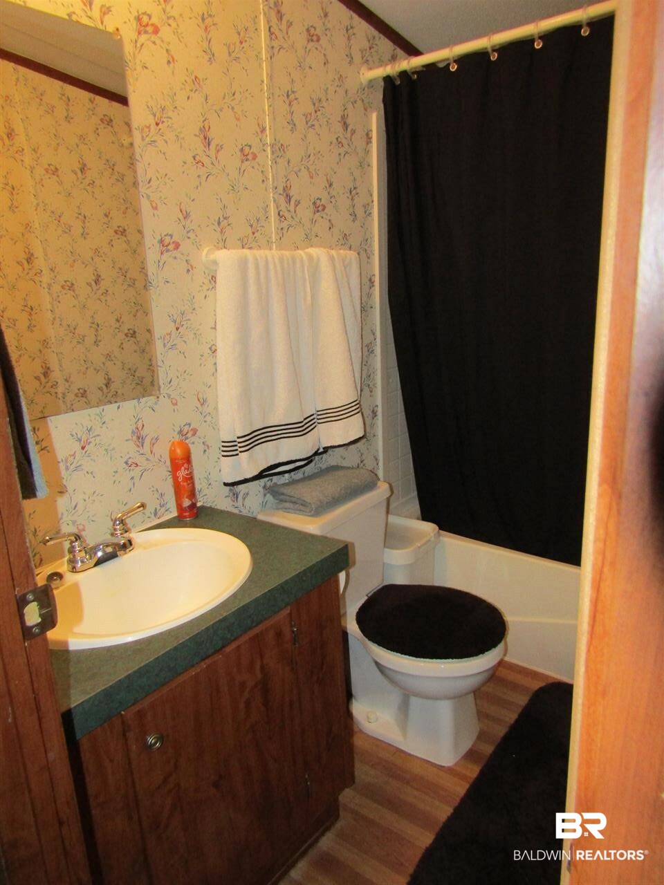 33172 Gilley Road Lillian, AL 36549 - Photo 23 of 24 2nd Bath
