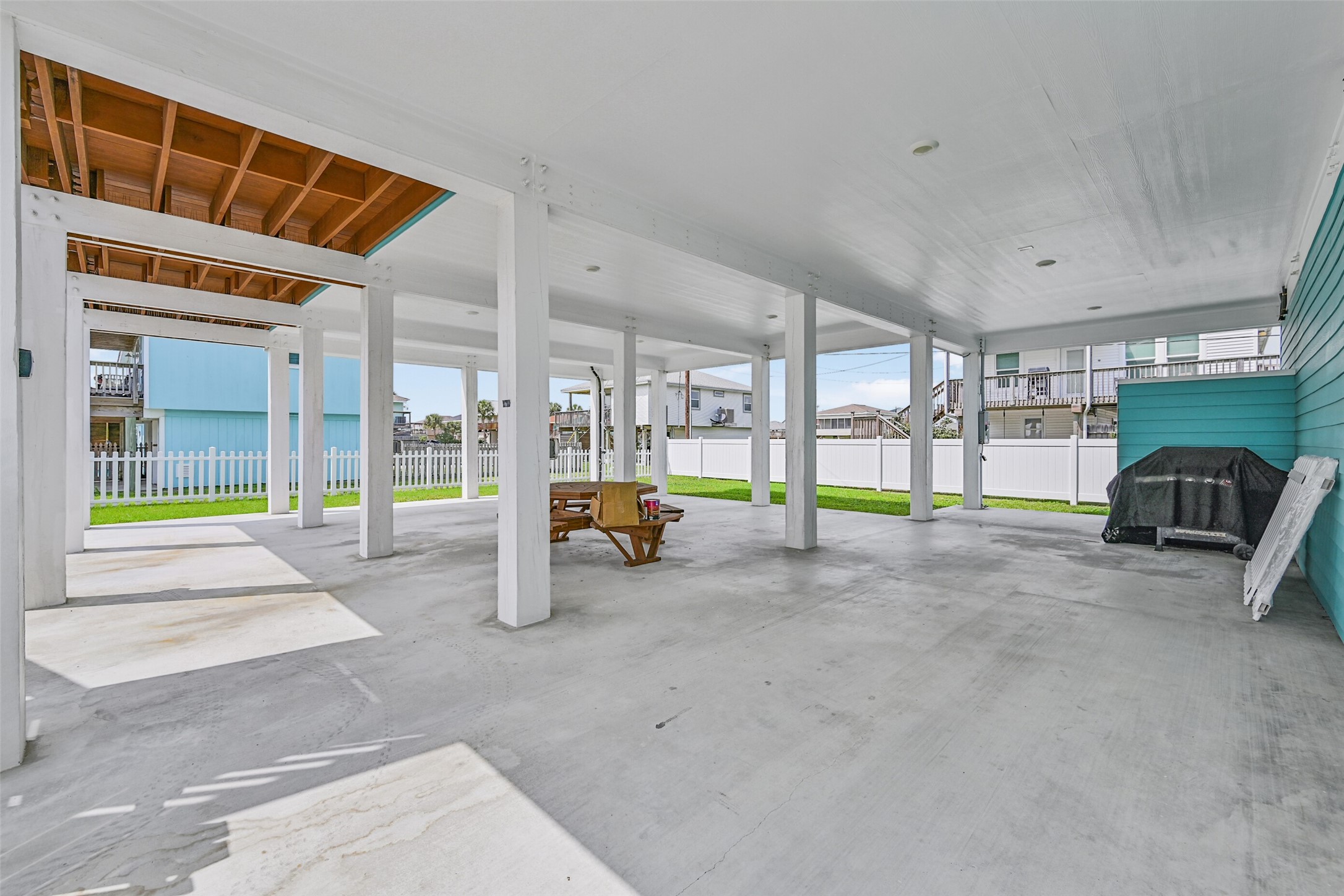16630 Jean Lafitte Road Galveston, TX 77554 - Photo 41 of 49