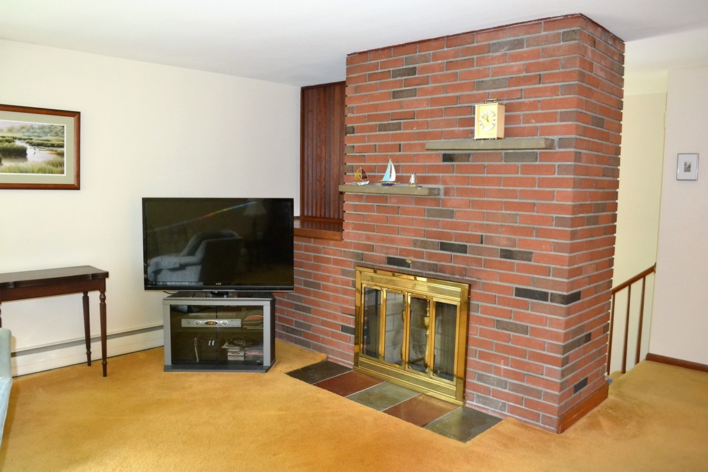 22 Flanders Road Westborough, MA 01581 - Photo 13 of 28 Gallery Image 13