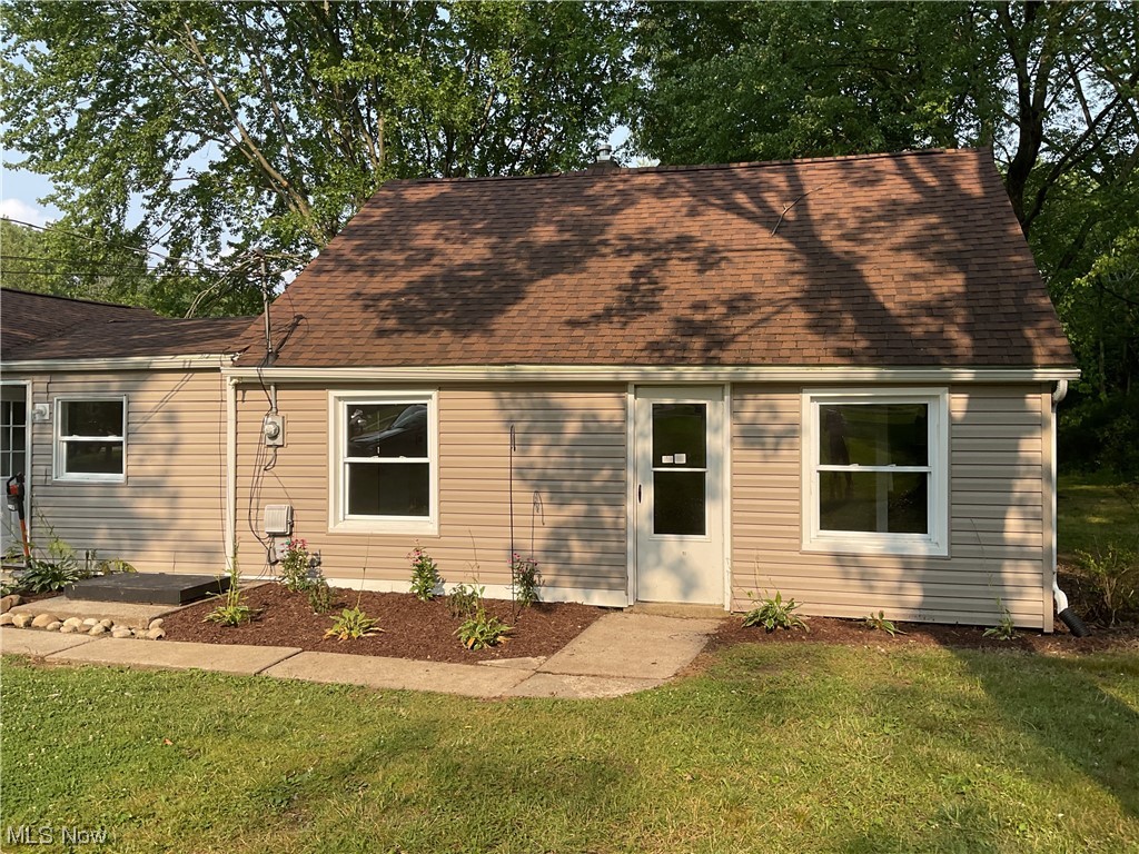 6017 Weaver Road Clinton, OH 44216 - Photo 2 of 17