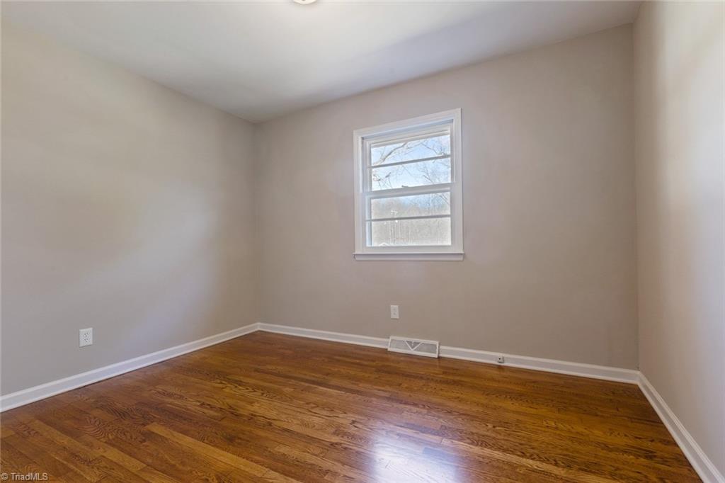 415 Penry Road Greensboro, NC 27405 - Photo 15 of 24 Gallery Image 15