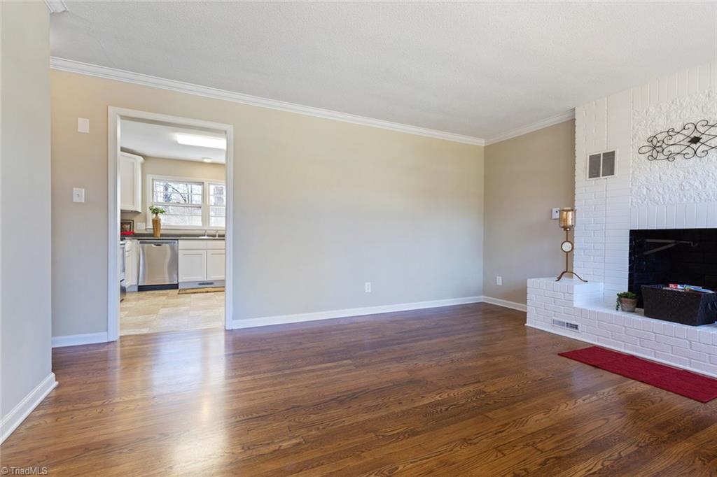 415 Penry Road Greensboro, NC 27405 - Photo 8 of 24 Gallery Image 8