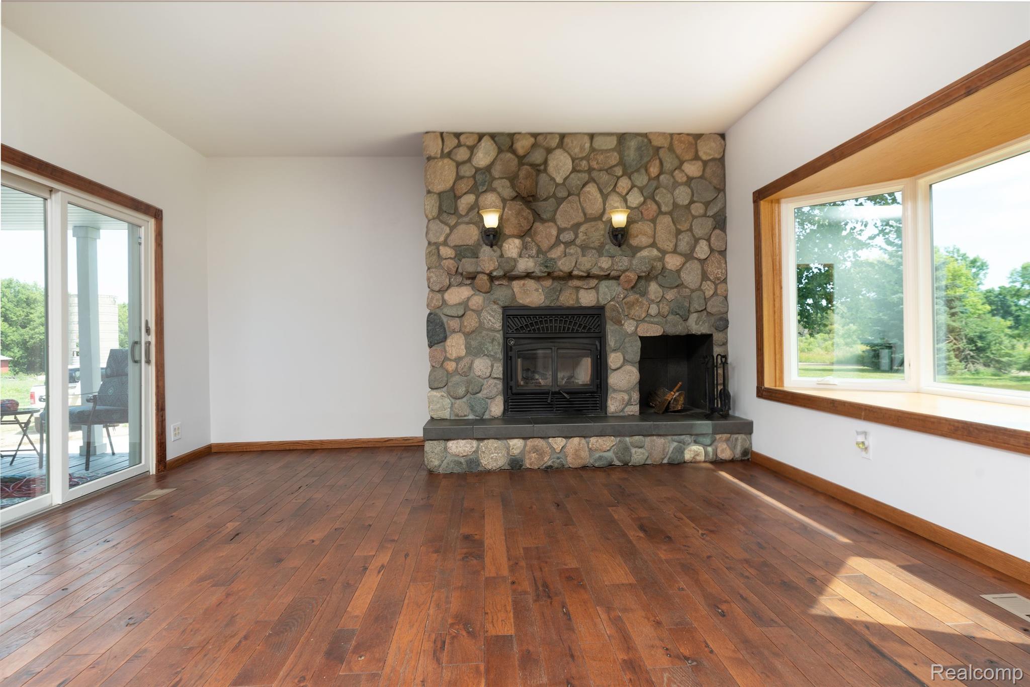 1609 North Cedar Road Fowlerville, MI 48836 - Photo 6 of 32 Gallery Image 6