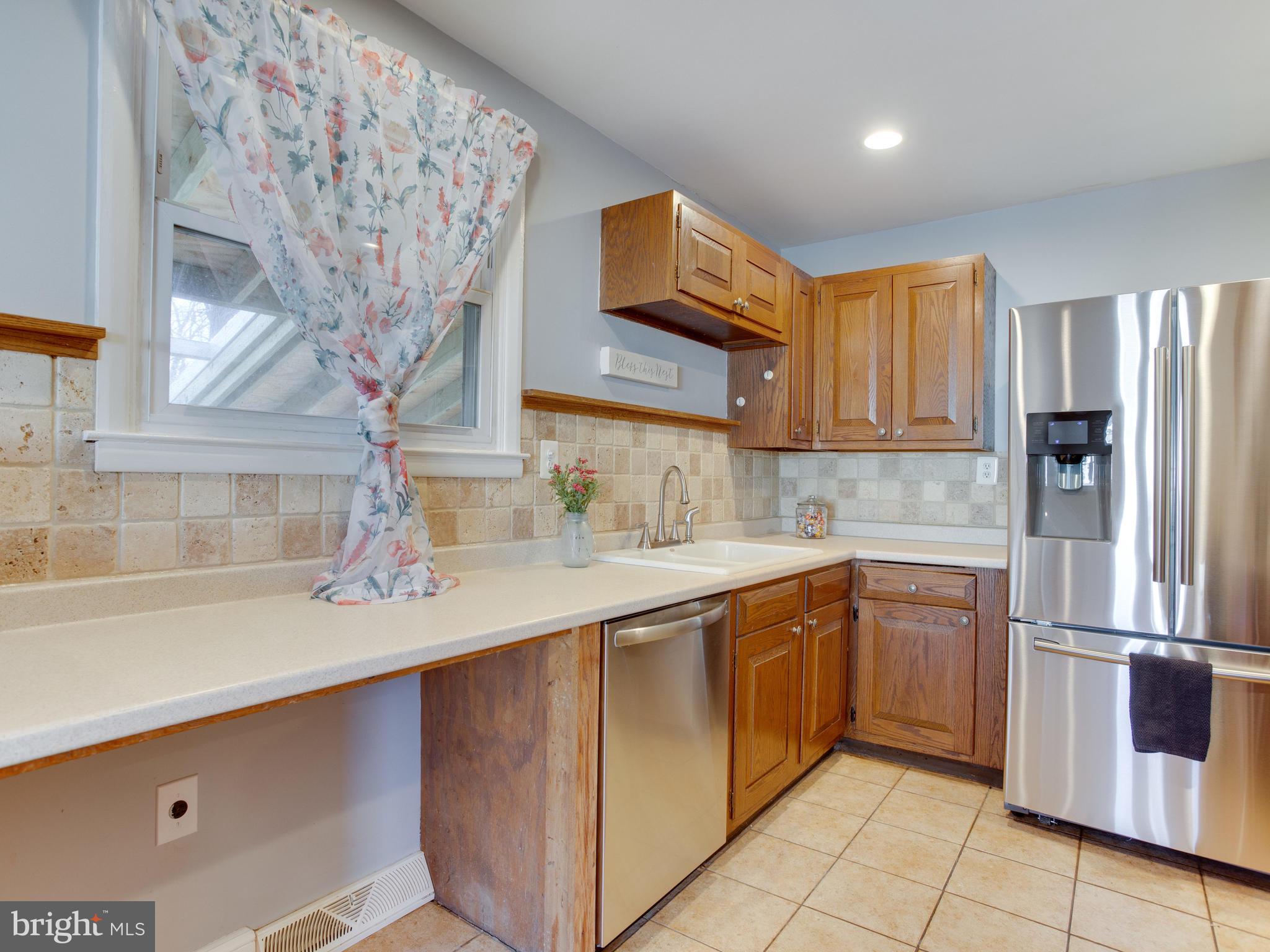21 Millgate Road Owings Mills, MD 21117 - Photo 11 of 44 Kitchen- Recessed lighting