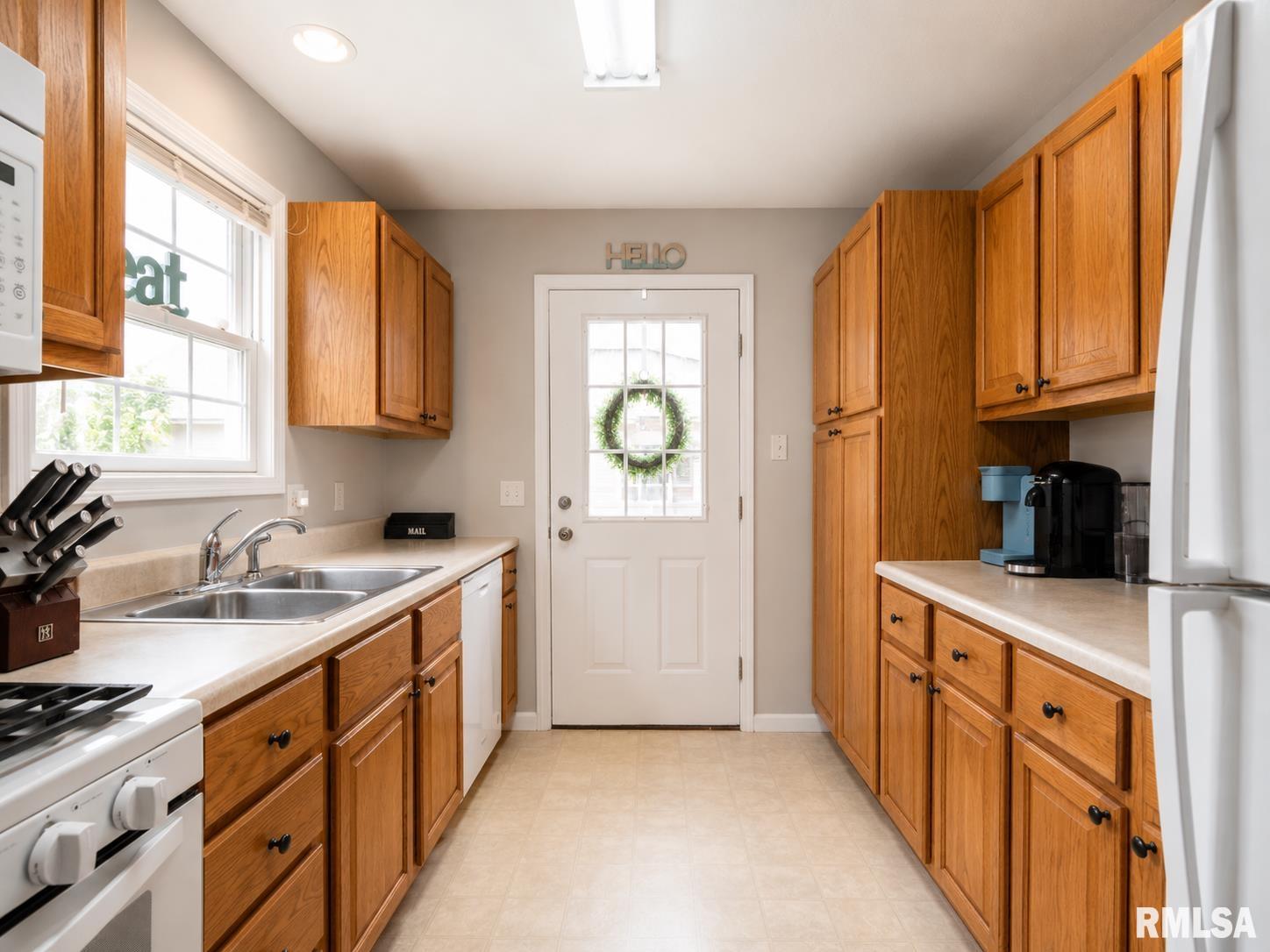 916 Drayton Street Normal, IL 61761 - Photo 12 of 53
