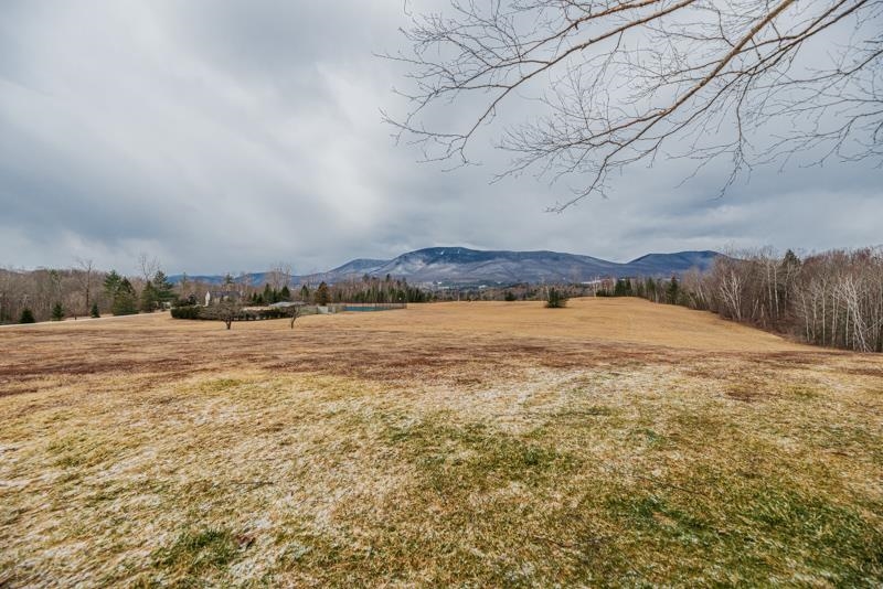 3925 Sage Hill Road, Unit 25 Manchester Center, VT 05255 - Photo 12 of 24 Gallery Image 12