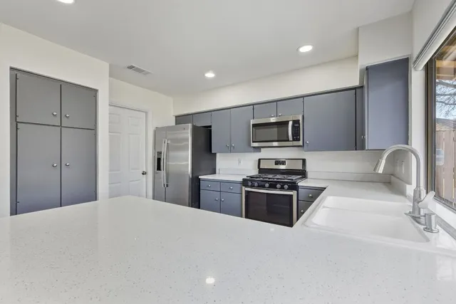 $2,250 | 5702 Lewood Drive, Austin, TX 78745