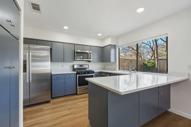 $2,250 | 5702 Lewood Drive, Austin, TX 78745