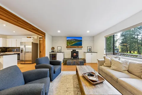 $955,000 | 10895 Jeffery Pine Road, Truckee, CA 96161