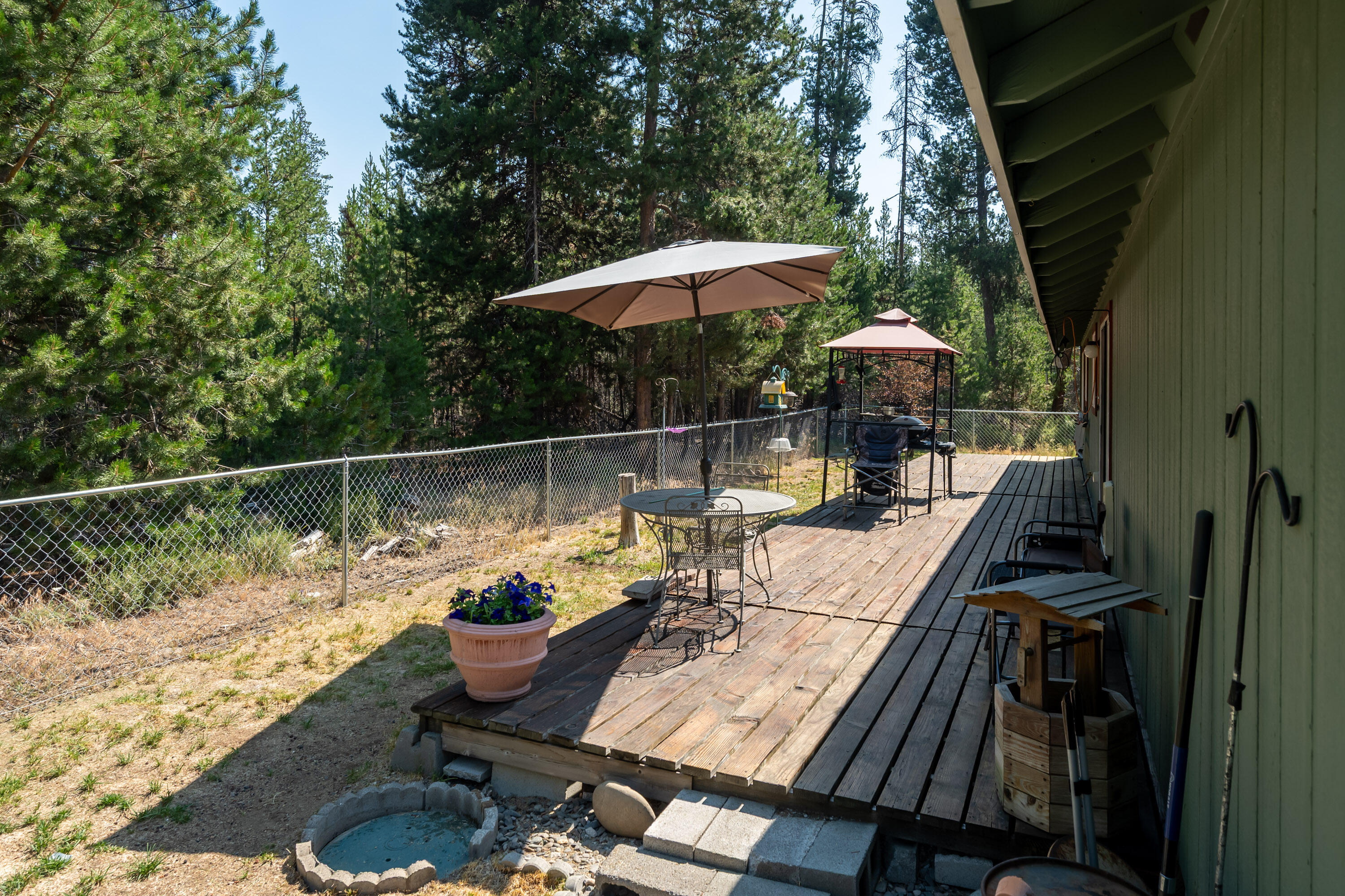 15610 Burgess Road La Pine, OR 97739 - Photo 18 of 33 TPark_3369_071625-HDR