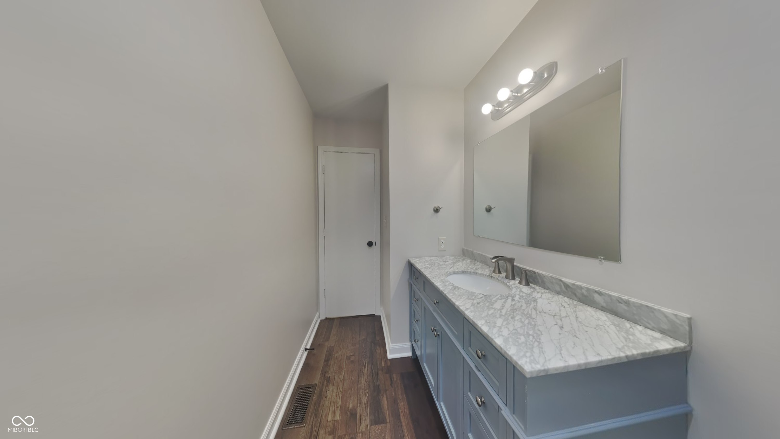 12536 Charing Cross Road Carmel, IN 46033 - Photo 13 of 20 Gallery Image 13