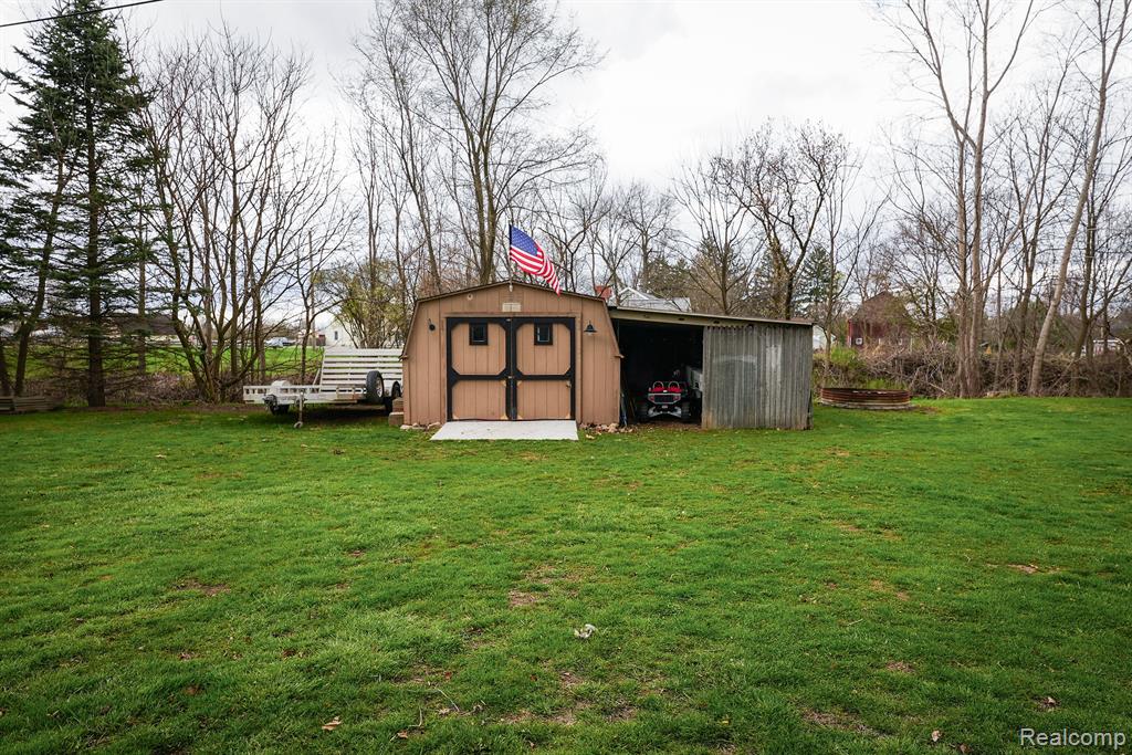 9801 Newburg Road Durand, MI 48429 - Photo 25 of 31 Gallery Image 25