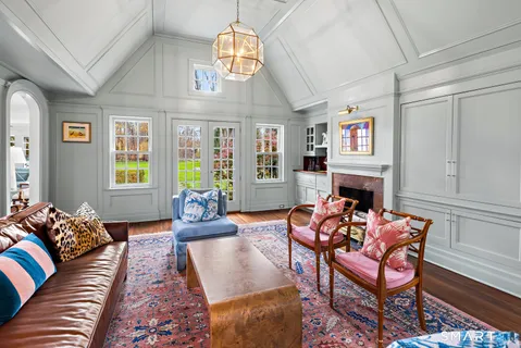 $4,050,000 | 32 West Road, New Canaan, CT 06840