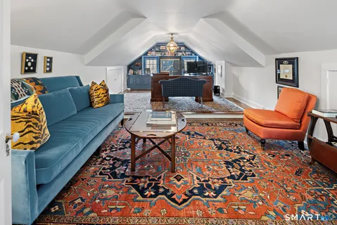 $4,050,000 | 32 West Road, New Canaan, CT 06840