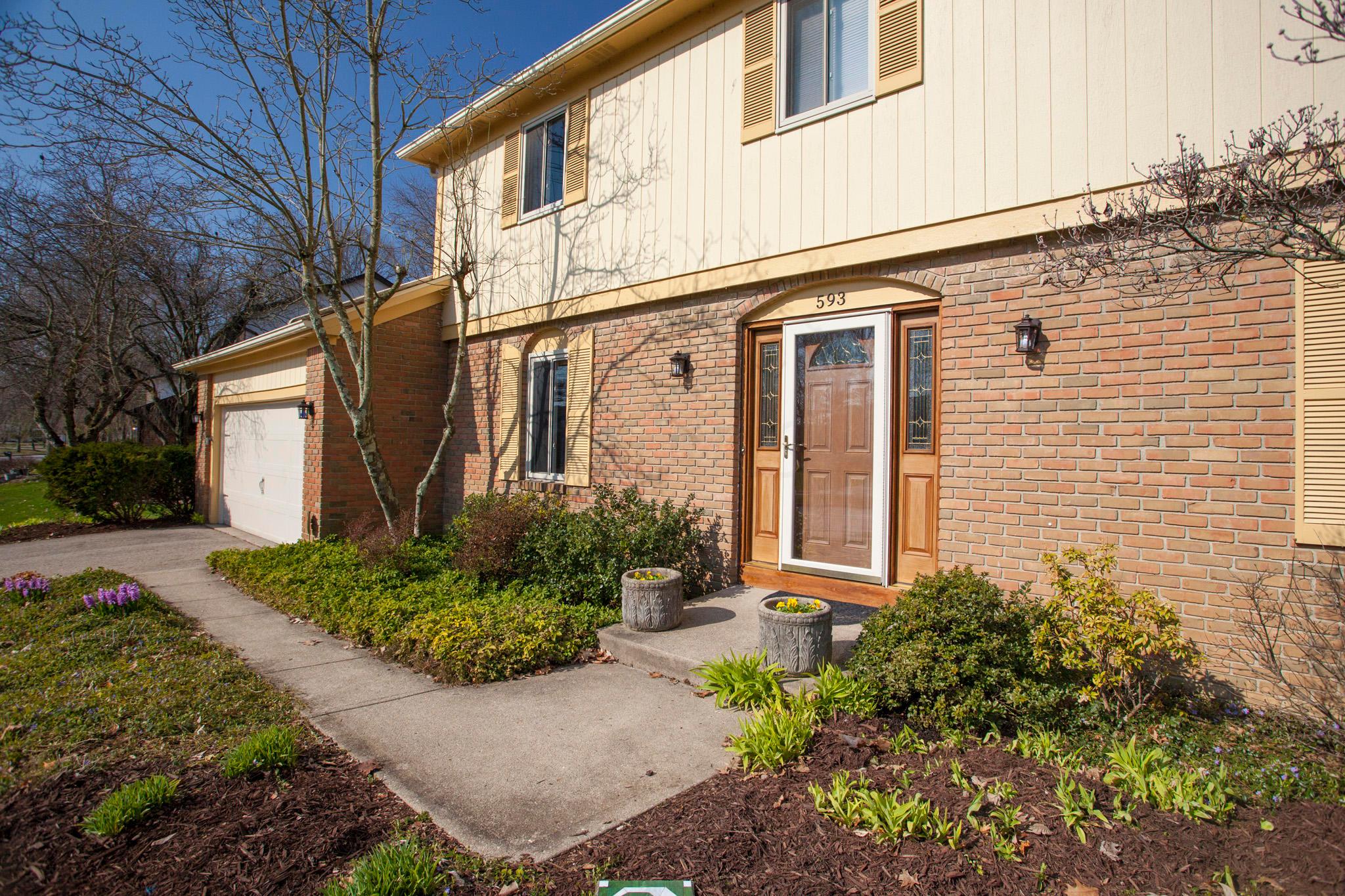 593 South Spring Road Westerville, OH 43081 - Photo 2 of 27 Gallery Image 2
