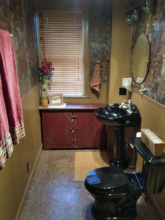 94 Foster Center Road Foster, RI 02825 - Photo 16 of 31 BATHROOM