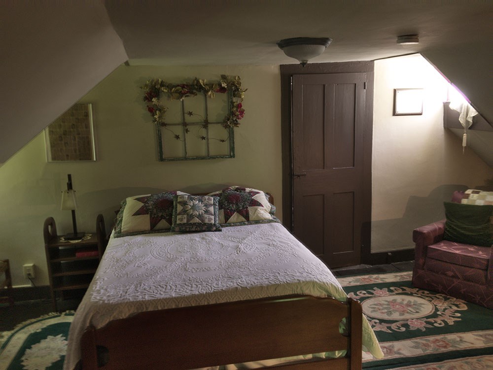 94 Foster Center Road Foster, RI 02825 - Photo 27 of 31 BEDROOM