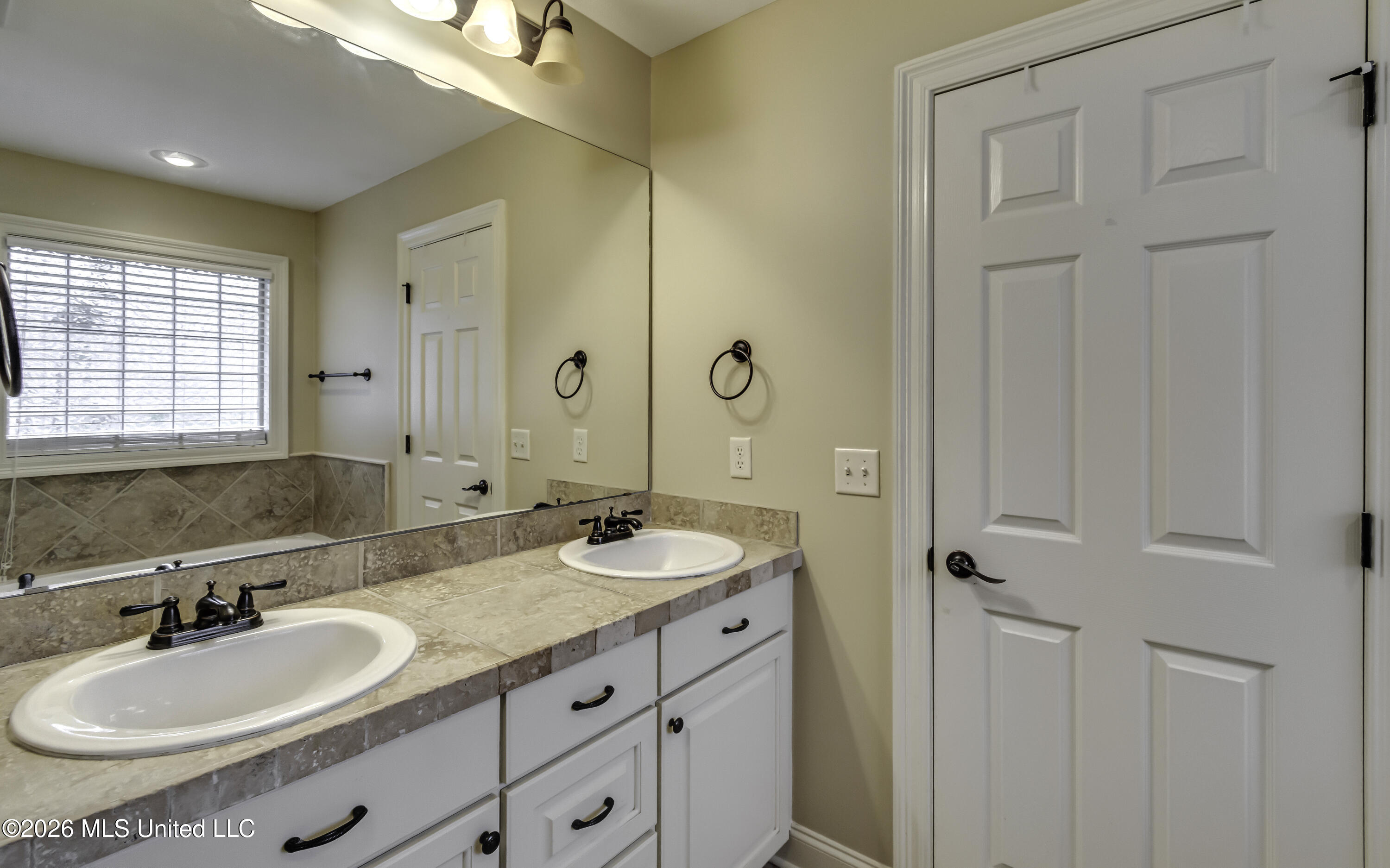 164 Britton Circle Flowood, MS 39232 - Photo 48 of 51 164 Britton Cir--56