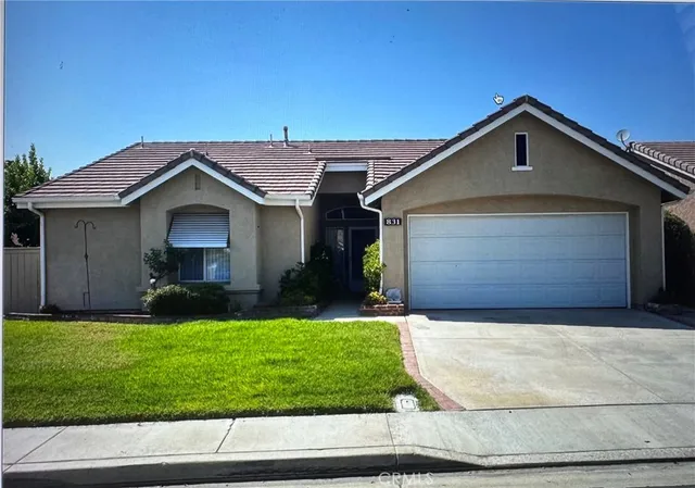 $2,400 | 831 Balsam Way, Hemet, CA 92545