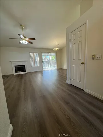 $2,400 | 831 Balsam Way, Hemet, CA 92545