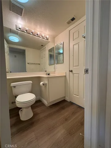 $2,400 | 831 Balsam Way, Hemet, CA 92545