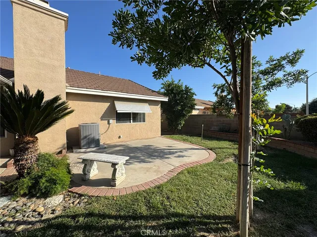 $2,400 | 831 Balsam Way, Hemet, CA 92545