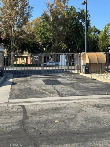 $2,400 | 831 Balsam Way, Hemet, CA 92545