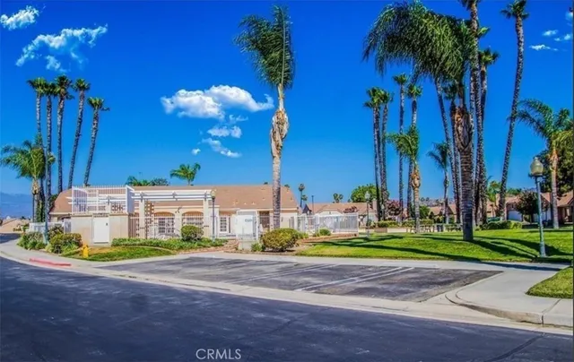 $2,400 | 831 Balsam Way, Hemet, CA 92545