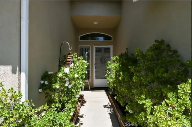 $2,400 | 831 Balsam Way, Hemet, CA 92545