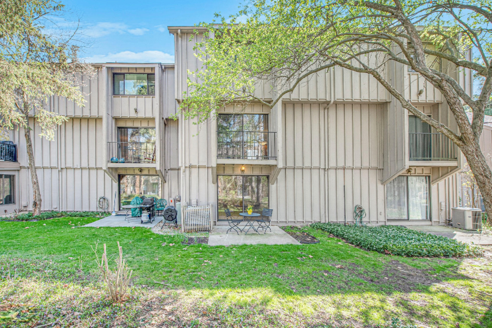 3758 Cedaridge Road, Unit 3 Kalamazoo, MI 49008 - Photo 20 of 21 Cedaridge-Rd_1b
