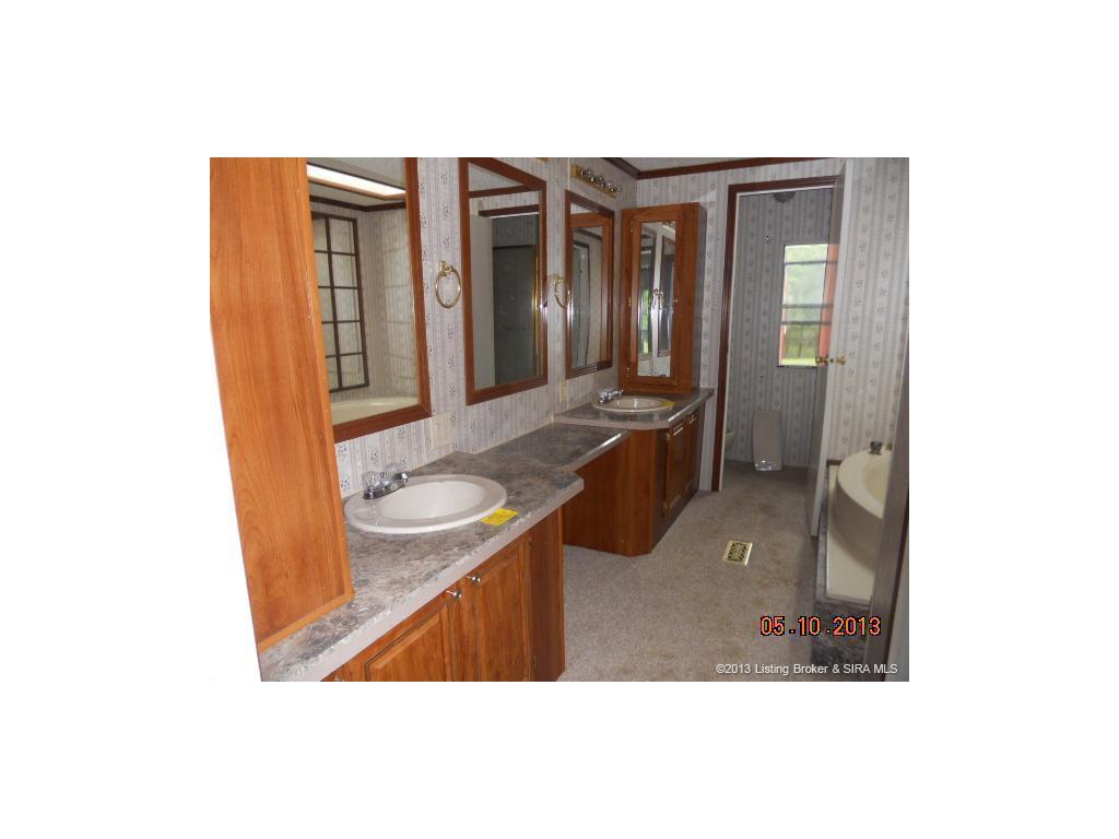 15218 Wilson Switch Road Borden, IN 47106 - Photo 9 of 34 Gallery Image 9