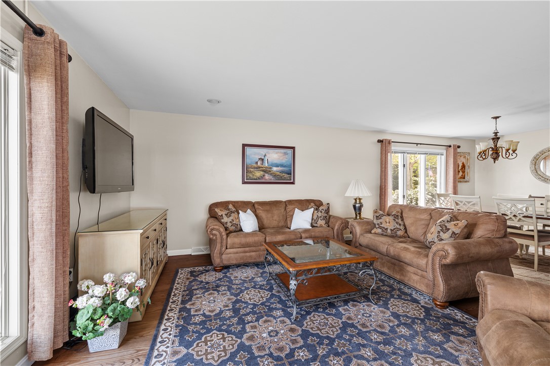 64 Starr Drive Narragansett, RI 02882 - Photo 13 of 43