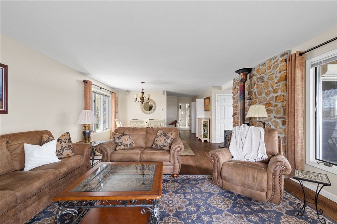 64 Starr Drive Narragansett, RI 02882 - Photo 14 of 43