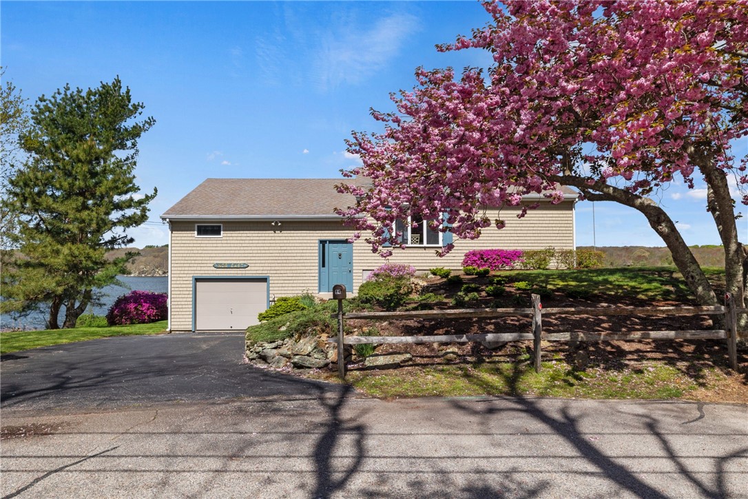 64 Starr Drive Narragansett, RI 02882 - Photo 6 of 43